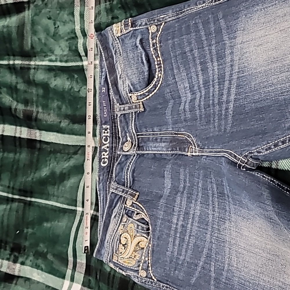 Grace in La Jeans